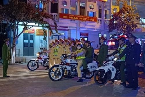 Xây dựng thế trận lòng dân ở huyện biên giới rẻo cao Kỳ Sơn