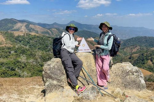 Trải nghiệm trekking cung đường Tà Năng - Phan Dũng