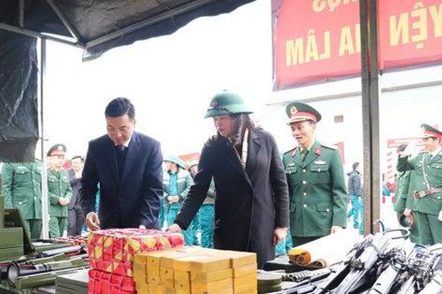 Gia Lâm ra quân huấn luyện lực lượng vũ trang năm 2024