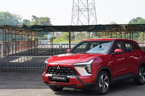 Nhiều ô tô giảm giá mạnh từ tháng 3-2024