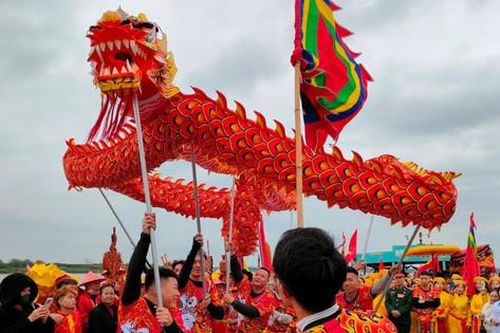 Đặc sắc lễ hội làng Yên Mỹ