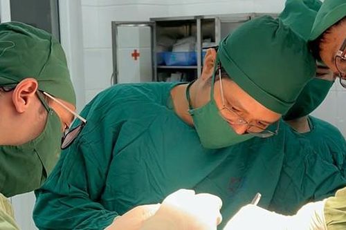Tiến bộ mới trong phẫu thuật tái tạo vú giúp bệnh nhân ung thư tự tin với cơ thể khỏe đẹp