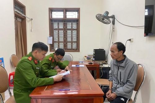 Say rượu lái xe máy 'kẹp ba' gây tai nạn chết người