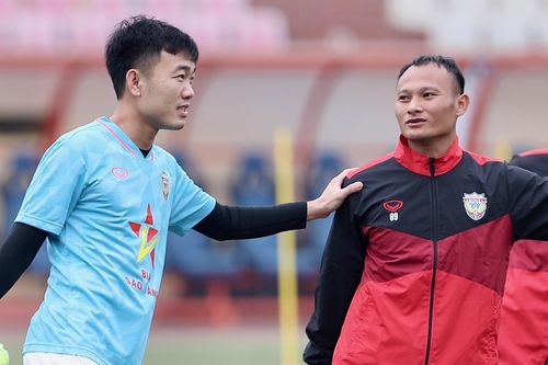 Xuân Trường làm quen với đội bóng mới