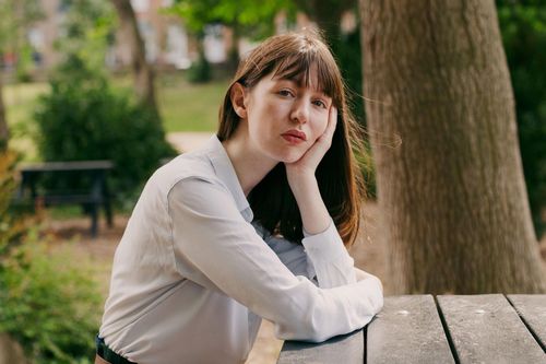 Nỗi bất an của người trẻ trong 'Thế giới tươi đẹp, người ở đâu'