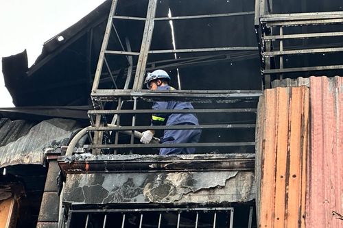 Hà Đông: Cháy rụi toàn bộ 2 ngôi nhà kinh doanh văn phòng phẩm