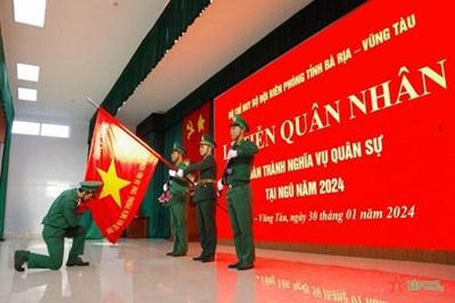 Mang quà về cho mẹ