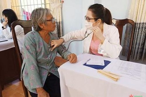 Bình Phước khám bệnh, cấp thuốc miễn phí cho người nghèo