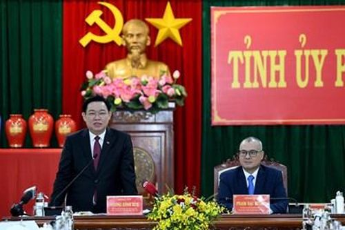 Chủ tịch Quốc hội Vương Đình Huệ mong muốn Phú Yên luôn là mảnh đất phú quý và bình yên