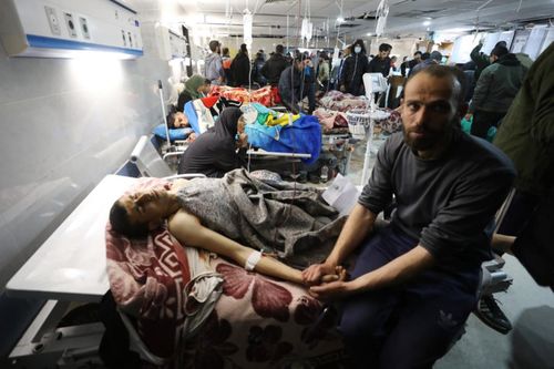 Tấn công đẫm máu vào đoàn người chờ hàng viện trợ ở Dải Gaza