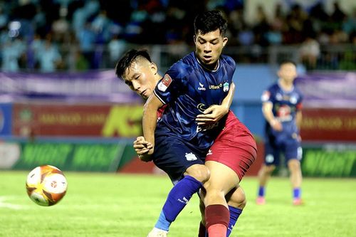 Vòng 12 V.League 2023-2024: Nhóm cuối, ở yên đấy!