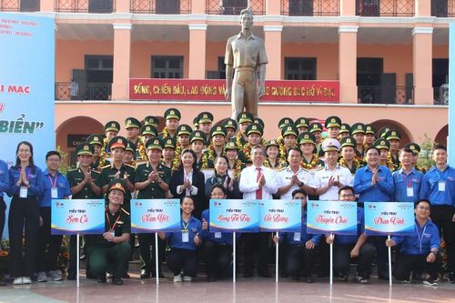 TPHCM tuyên dương Chiến sĩ quân hàm xanh trẻ, giỏi, tiêu biểu