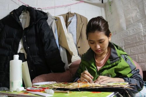 Những nữ 'chiến binh kiên cường' tại 'xóm chạy thận' Hà Nội