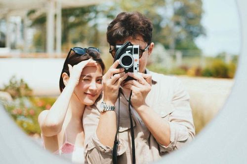 'Nữ thần màn ảnh' Thái Lan công khai loạt ảnh 'đốn tim' cùng bạn trai