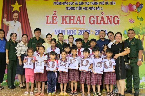 Chăm lo trò nghèo khắp nẻo biên cương