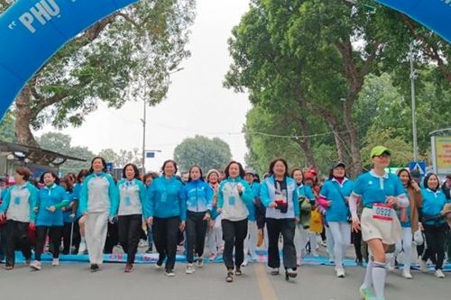 Tưng bừng giải đi bộ 'Phụ nữ Thủ đô khỏe - đẹp' lần thứ I năm 2024
