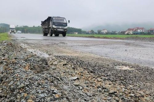 Những cái 'bẫy' trên đường ven biển nghìn tỷ ở Hà Tĩnh