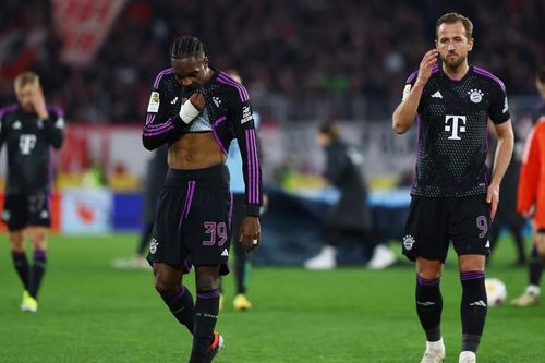 Bayern Munich bị cưa điểm trong trận cầu 4 tuyệt phẩm