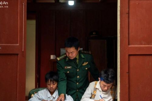 'Con nuôi biên phòng' - Mô hình chắp cánh ước mơ cho trẻ mồ côi