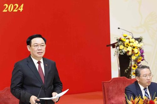 Chủ tịch Quốc hội Vương Đình Huệ làm việc với Ban Thường vụ Tỉnh ủy Khánh Hòa