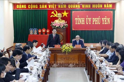 Chủ tịch Quốc hội Vương Đình Huệ làm việc với Ban Thường vụ Tỉnh ủy Phú Yên