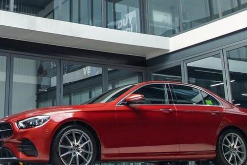 Mercedes-Benz xả kho lô xe đời 2022, mức giảm giá tới 719 triệu đồng