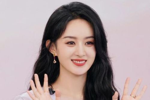 Triệu Lệ Dĩnh đập tan tin đồn hết thời ế show chỉ bằng một hành động