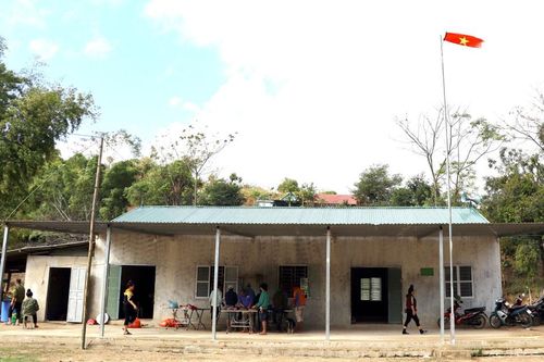 Xã hội hóa – giải pháp hiệu quả xây dựng nhà văn hóa bản ở Điện Biên Đông (bài 2)