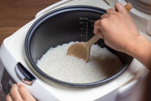 Sai lầm khi nấu ăn bằng nồi cơm điện