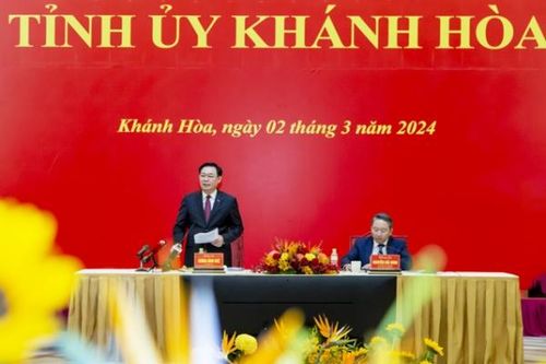 Chủ tịch Quốc hội Vương Đình Huệ làm việc với Ban Thường vụ Tỉnh ủy Khánh Hòa