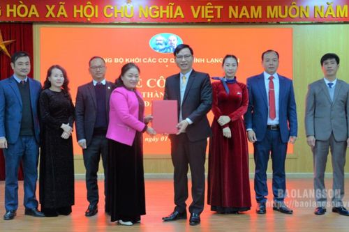 Công bố Quyết định thành lập Chi bộ cơ sở Trung tâm Xúc tiến Đầu tư, Thương mại và Du lịch tỉnh Lạng Sơn