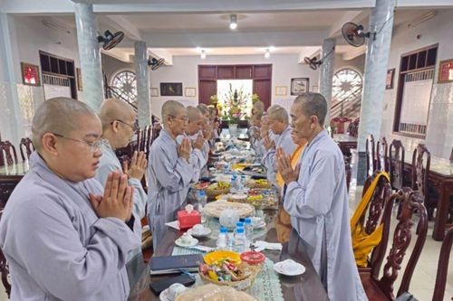Bến Tre: Thường trực Phân ban Ni giới tỉnh họp triển khai Phật sự Quý II - 2024