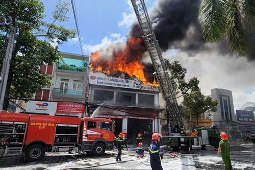 Cảnh giác nguy cơ cháy nổ trong cao điểm mùa khô ở Nam Bộ