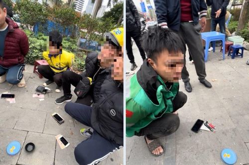 Ngang nhiên tụ tập đánh bạc ngoài công viên