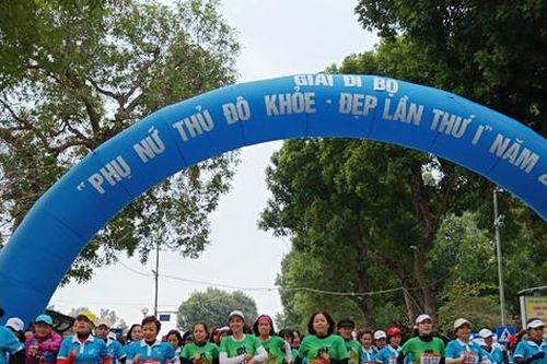 Hơn 300 vận động viên tham gia Giải đi bộ phụ nữ Thủ đô khỏe - đẹp' lần thứ I