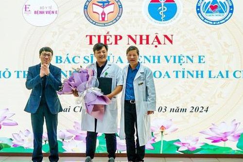 BV E cử bác sĩ nội trú tăng cường về Lai Châu