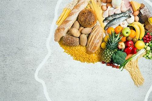 10 loại thực phẩm nên ăn và 5 loại thực phẩm nên tránh để ngăn ngừa bệnh Alzheimer