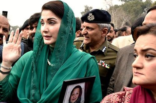 Bước ngoặt lịch sử khi Pakistan có nữ Thủ hiến đầu tiên