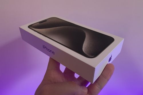 Bắt giữ đối tượng bán iPhone 'fake' trên Facebook