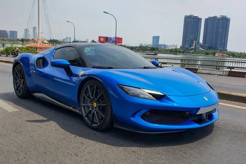 Siêu xe Ferrari 296 GTS thứ 2 tại Việt Nam ra biển số