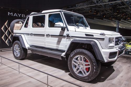 Top 10 mẫu SUV chính hãng đắt nhất thế giới