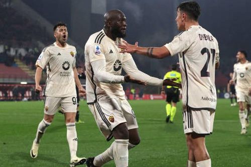 Lukaku và Dybala tỏa sáng, Roma áp sát top 4 Serie A