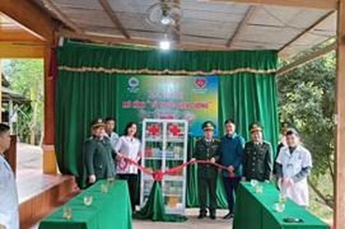 Ra mắt mô hình tủ thuốc biên cương