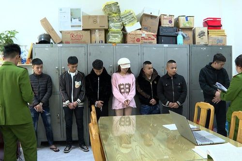 Tàn tiệc cưới, nhóm nam nữ ở Phú Thọ rủ nhau đi 'bay lắc'