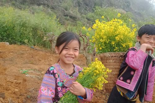 Xuân trên môi em