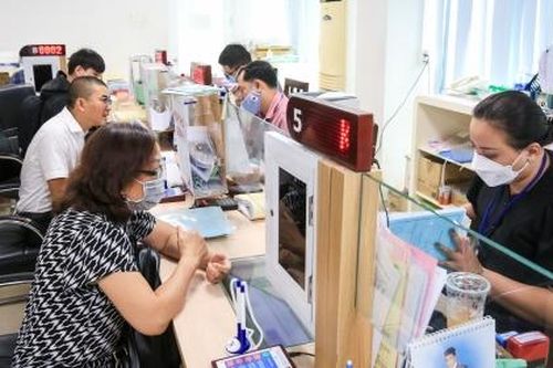 Bộ Nội vụ thông tin tiến độ triển khai cải cách tiền lương từ 1/7