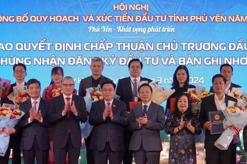 Chủ tịch Quốc hội dự hội nghị xúc tiến đầu tư và công bố quy hoạch tỉnh Phú Yên