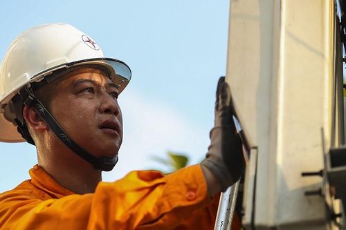 Lý do khiến hóa đơn tiền điện ở Hà Nội tăng vọt