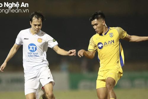 Chơi hơn người, Sông Lam Nghệ An vẫn để thua Nam Định trên sân Vinh