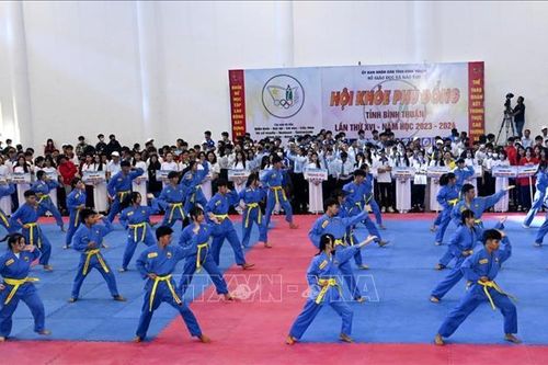 Cổ vũ tinh thần tập luyện thể thao, nâng cao sức khỏe